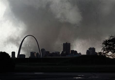 7 tornadoes hit St. Louis region Saturday, National Weather Service says